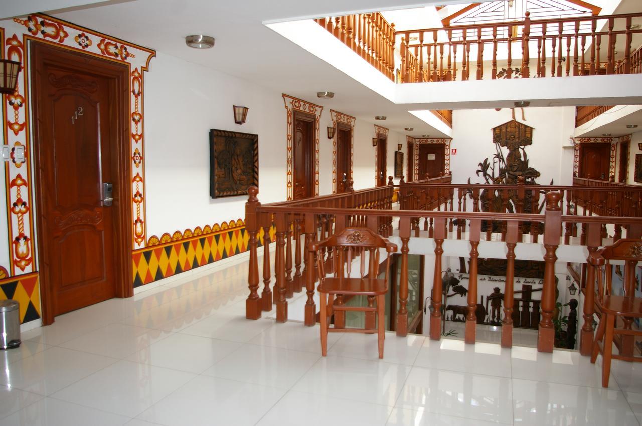 Hotel Misional Santa Cruz de La Sierra Exterior photo